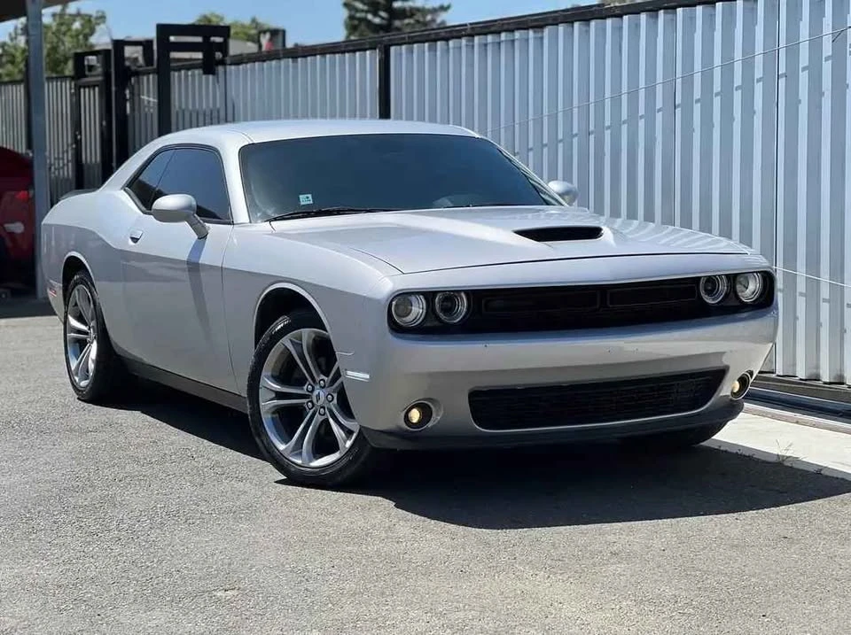 2021 Dodge Challenger 3rd Gen - Image 2 of 5
