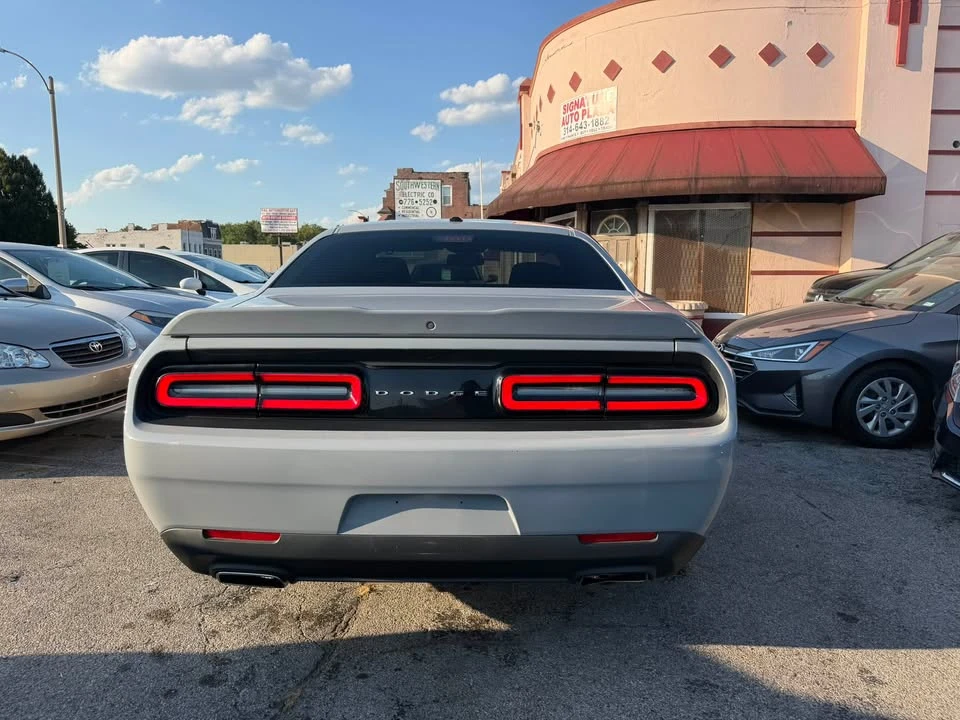 2021 Dodge Challenger 3rd Gen - Image 5 of 17