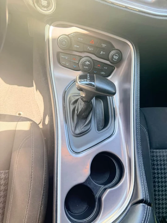 2021 Dodge Challenger 3rd Gen - Image 16 of 20