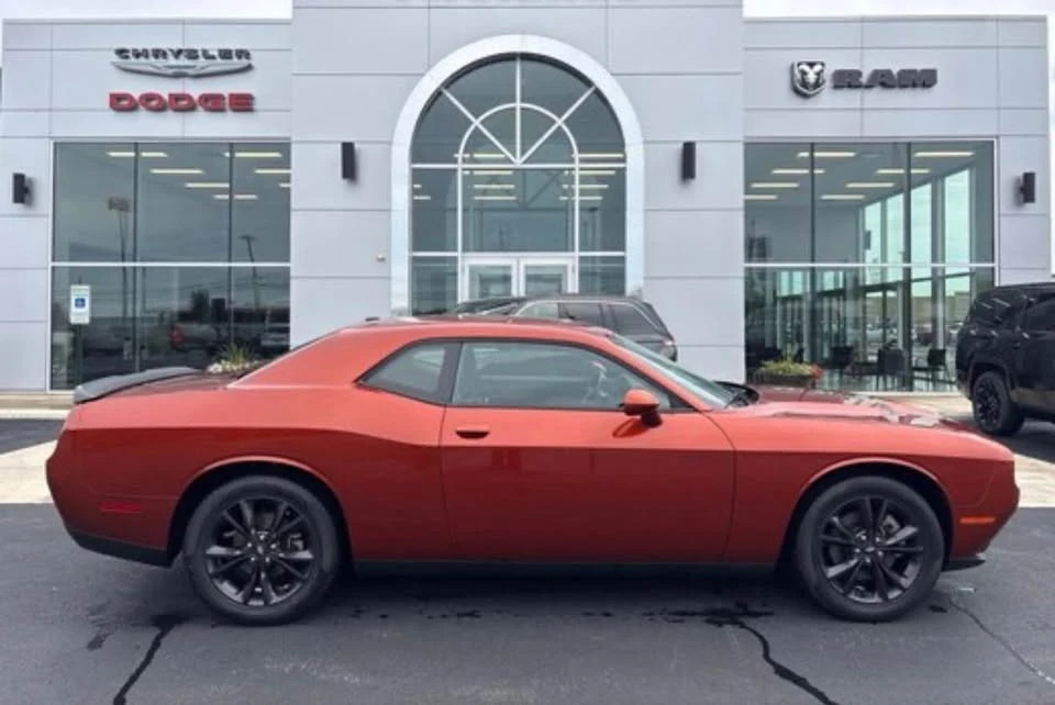 2021 Dodge Challenger 3rd Gen - Image 4 of 8