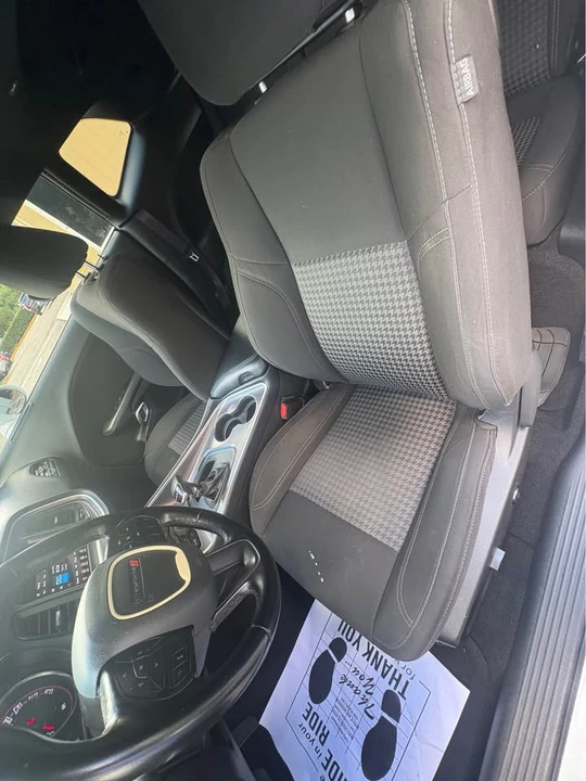 2021 Dodge Challenger 3rd Gen - Image 13 of 14