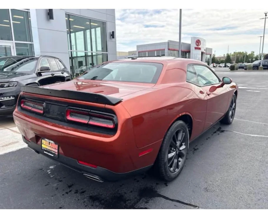 2021 Dodge Challenger 3rd Gen - Image 6 of 8
