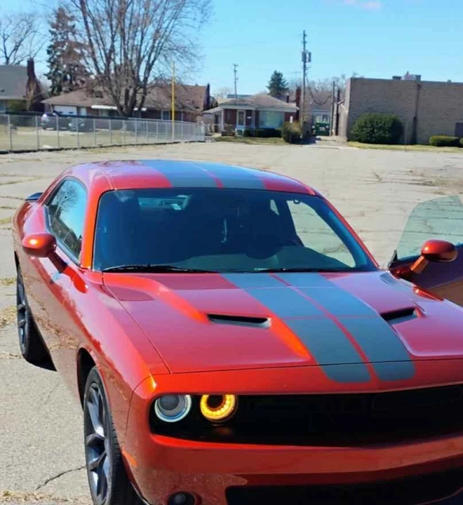 2021 Dodge Challenger 3rd Gen - Image 8 of 10