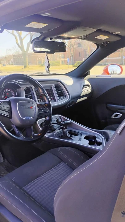 2021 Dodge Challenger 3rd Gen - Image 4 of 10