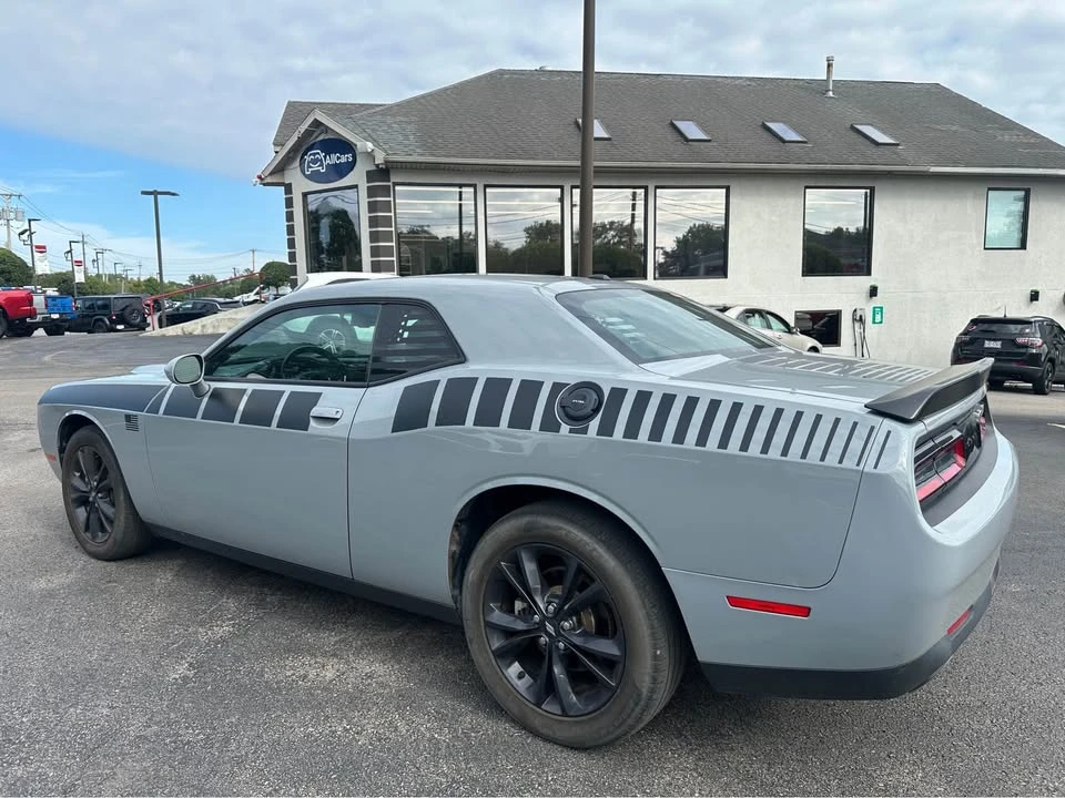 2021 Dodge Challenger 3rd Gen - Image 8 of 10