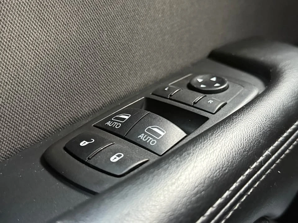 2021 Dodge Challenger 3rd Gen - Image 18 of 19