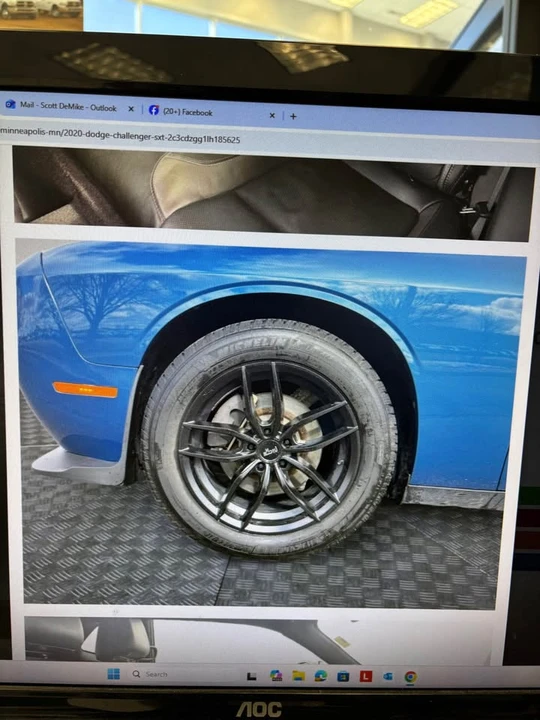 2021 Dodge Challenger 3rd Gen - Image 13 of 14