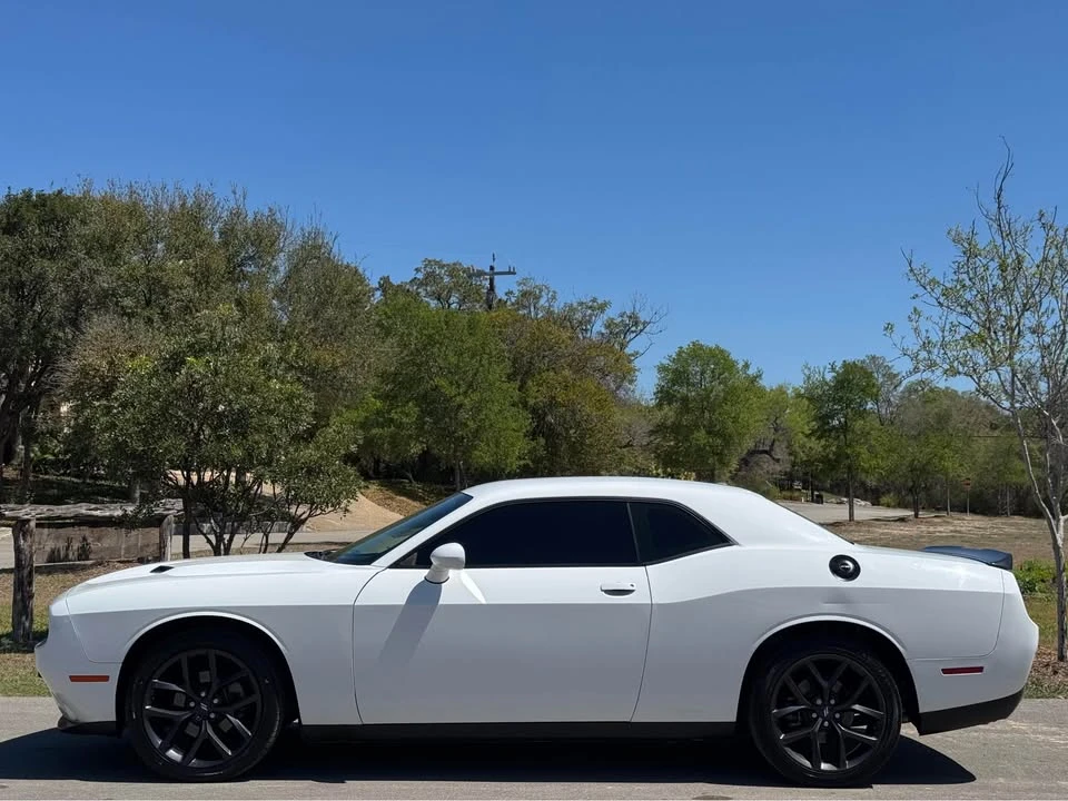 2021 Dodge Challenger 3rd Gen - Image 3 of 10