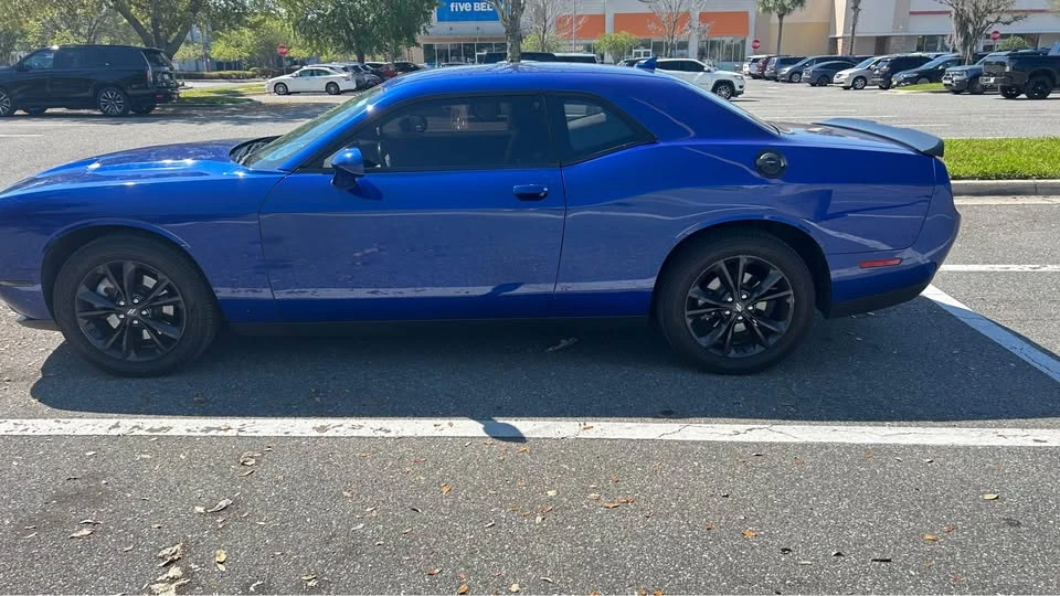 2021 Dodge Challenger - Image 3 of 3