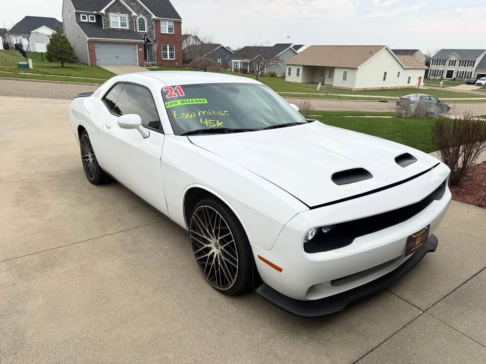 2021 Dodge Challenger 3rd Gen - Image 2 of 20