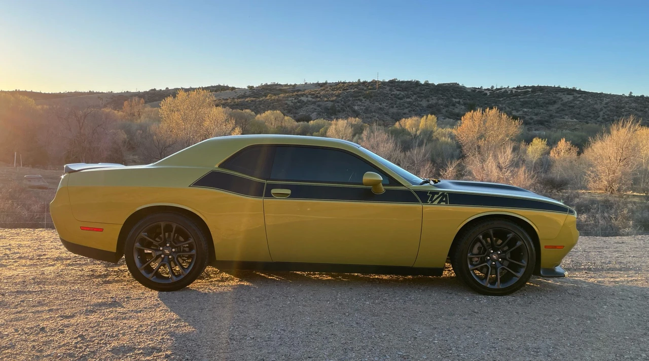 2021 Dodge Challenger 3rd Gen - Image 14 of 31