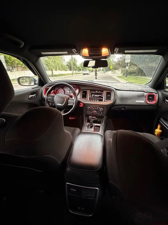 2021 Dodge Charger - Image 8 of 12