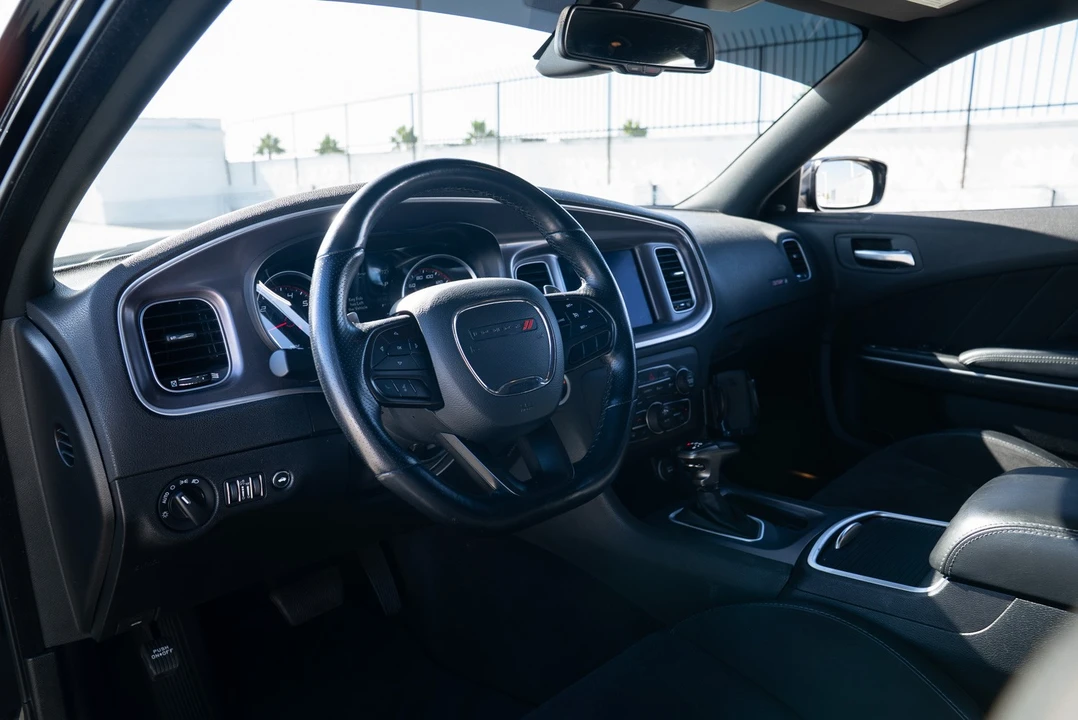 2021 Dodge Charger 8th Gen - Image 18 of 21