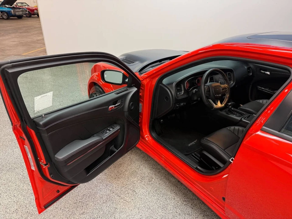 2021 Dodge Charger - Image 12 of 31