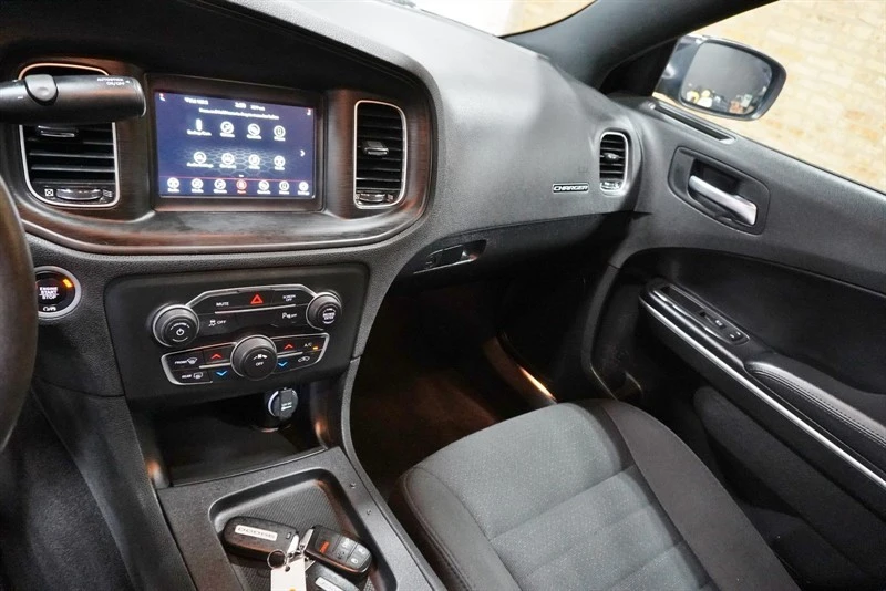 2021 Dodge Charger 7th Gen - Image 30 of 31