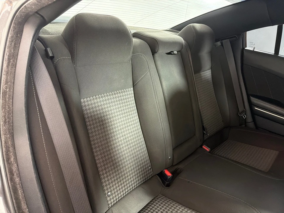 2021 Dodge Charger 7th Gen - Image 21 of 25