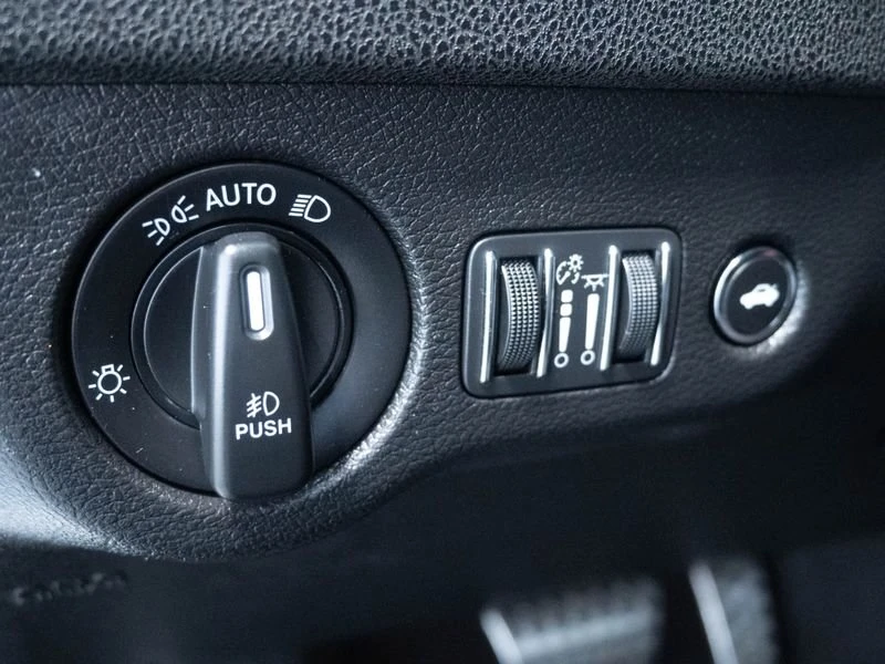 2021 Dodge Charger 7th Gen - Image 13 of 20