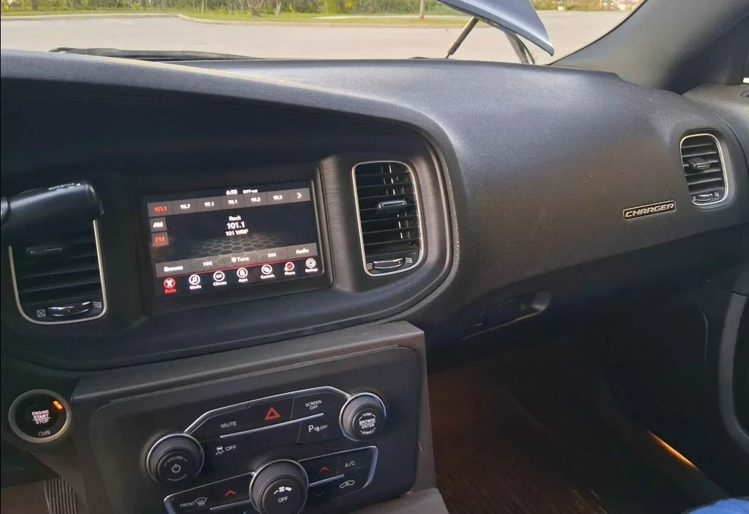 2021 Dodge Charger 7th Gen - Image 16 of 20
