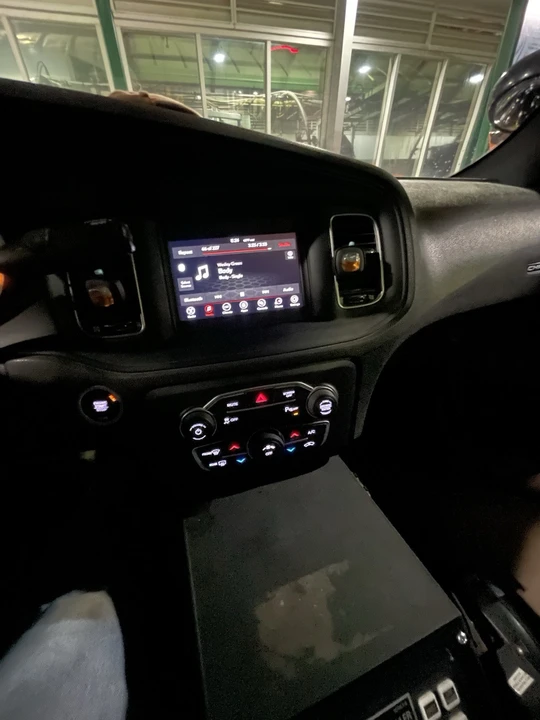 2021 Dodge Charger 7th Gen - Image 16 of 17