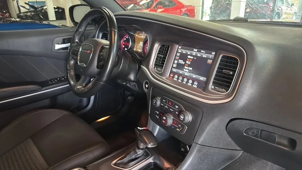 2021 Dodge Charger 7th Gen - Image 11 of 20