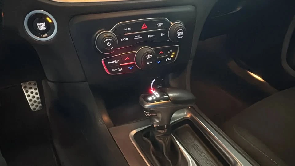 2021 Dodge Charger 7th Gen - Image 15 of 20