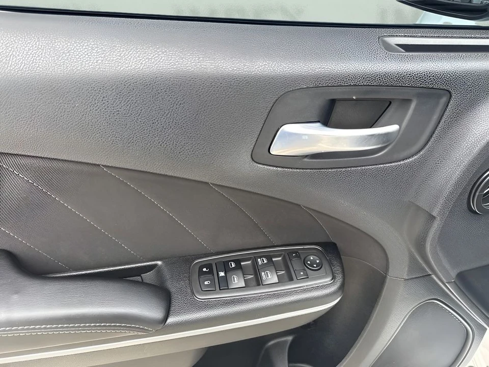 2021 Dodge Charger 7th Gen - Image 25 of 31