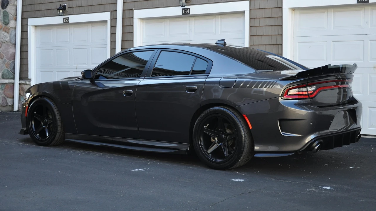 2021 Dodge Charger 7th Gen - Image 15 of 19