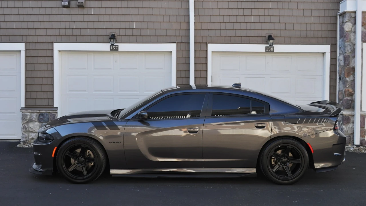 2021 Dodge Charger 7th Gen - Image 18 of 19