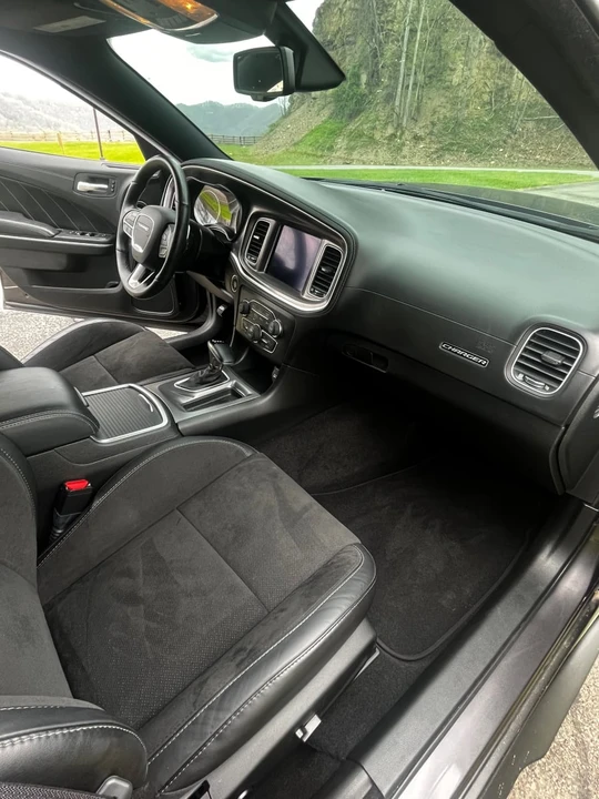 2021 Dodge Charger 7th Gen - Image 13 of 17