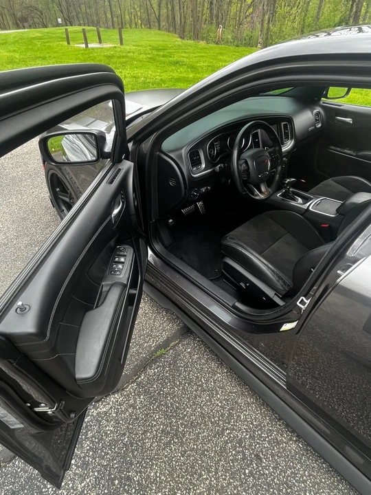 2021 Dodge Charger 7th Gen - Image 11 of 17