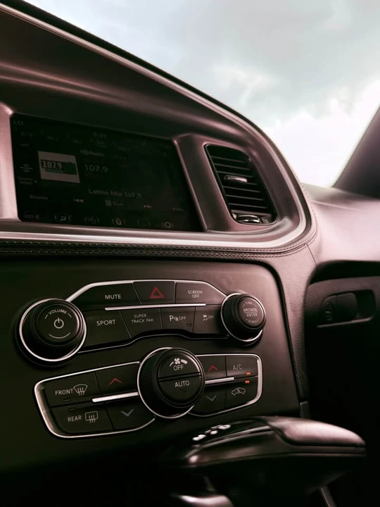2021 Dodge Charger 7th Gen - Image 16 of 17