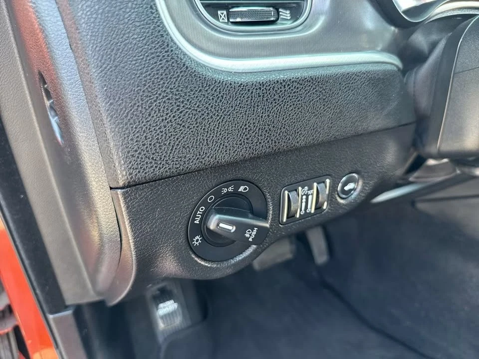 2021 Dodge Charger 7th Gen - Image 12 of 16