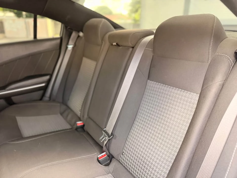 2021 Dodge Charger - Image 10 of 15