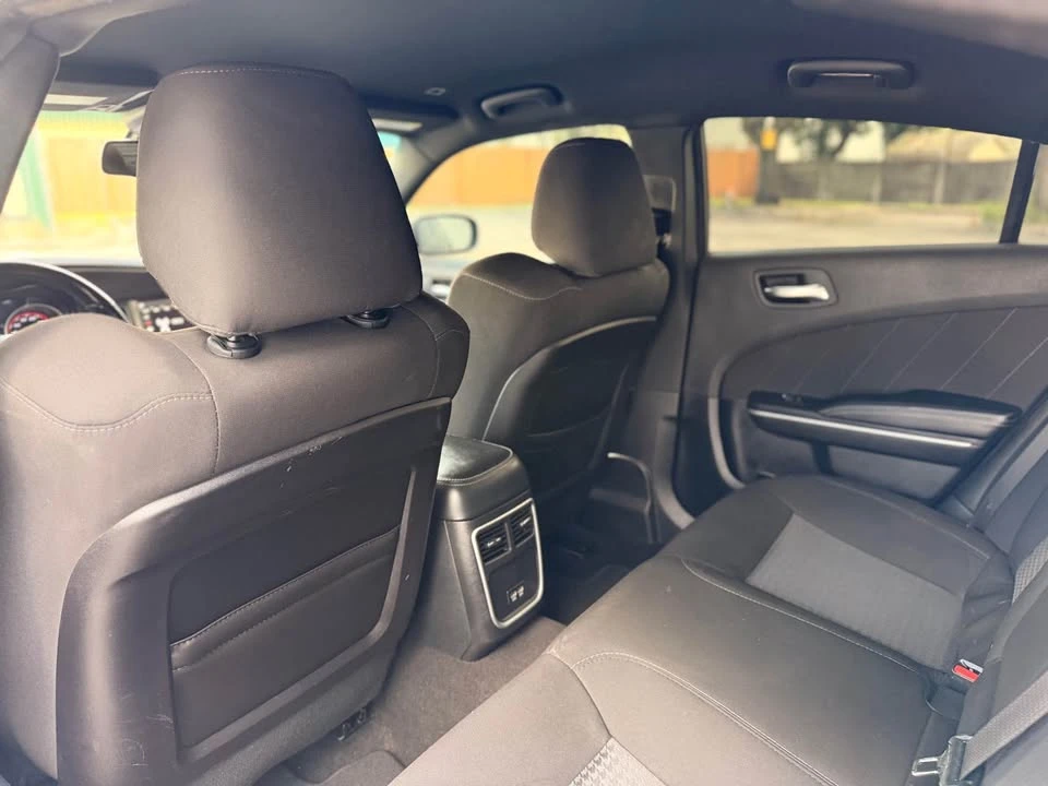 2021 Dodge Charger - Image 11 of 15