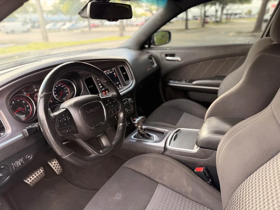 2021 Dodge Charger - Image 12 of 15