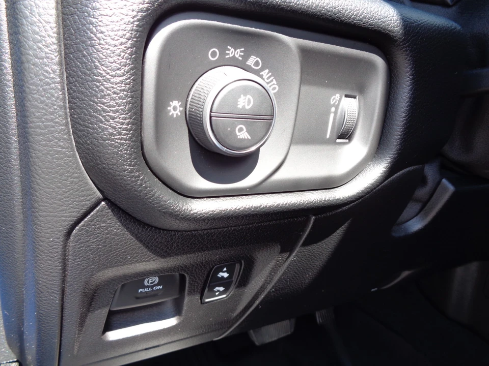 2021 Ram 1500 2nd Gen - Image 13 of 31