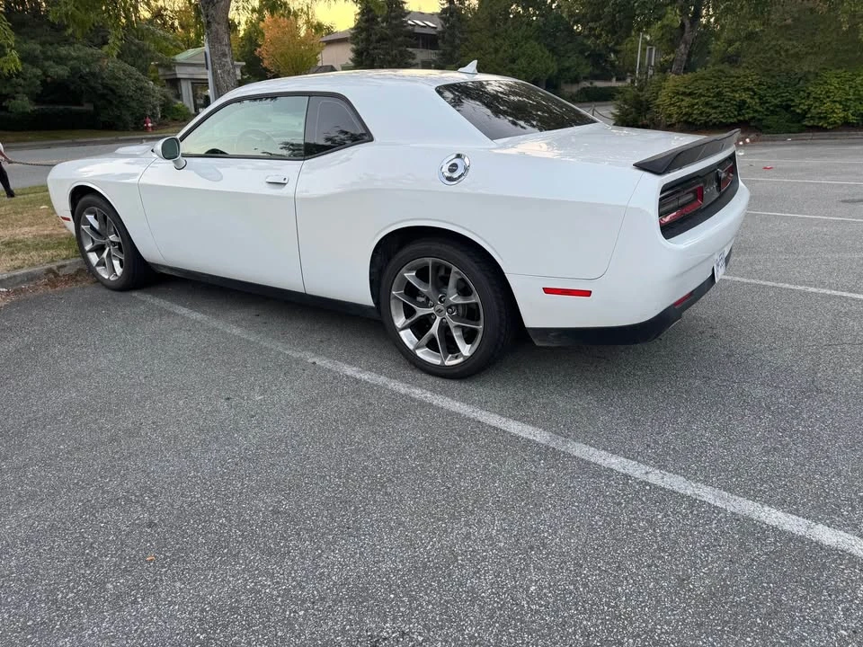 2021 Dodge Challenger 3rd Gen - Image 3 of 10