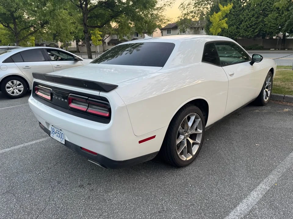 2021 Dodge Challenger 3rd Gen - Image 5 of 10