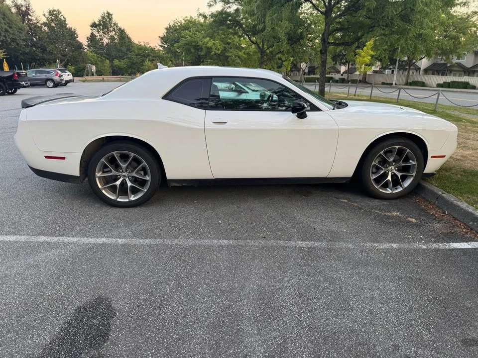 2021 Dodge Challenger 3rd Gen - Image 6 of 10