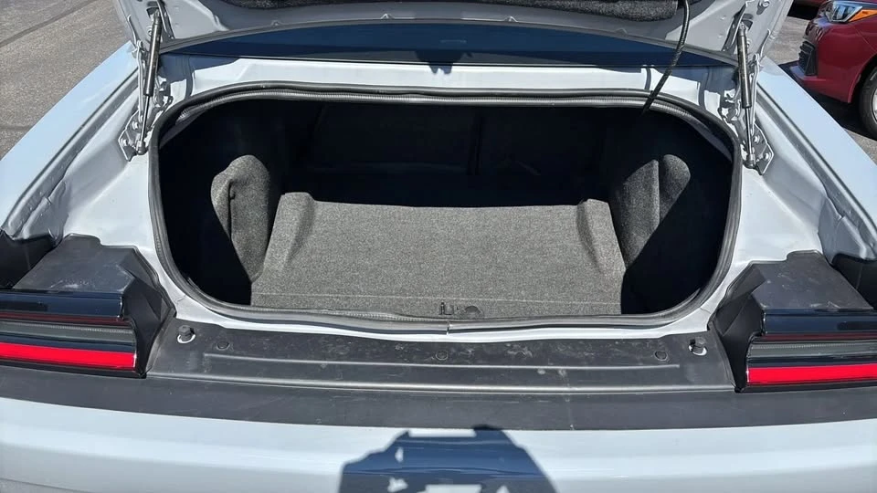 2021 Dodge Challenger 3rd Gen - Image 17 of 20