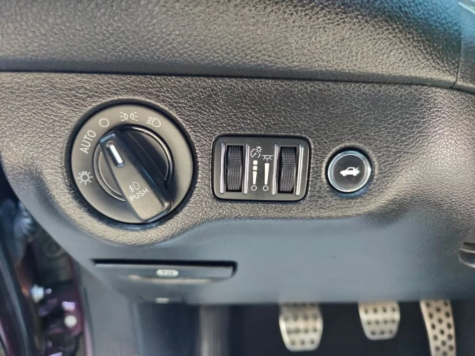 2021 Dodge Challenger 3rd Gen - Image 7 of 19