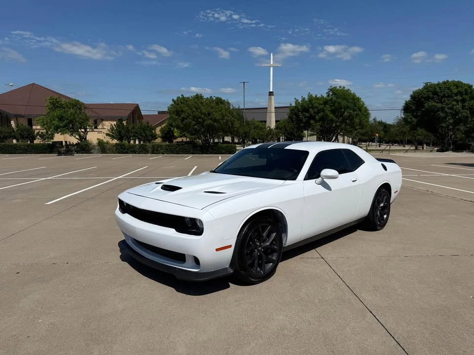 2021 Dodge Challenger 3rd Gen - Image 2 of 8