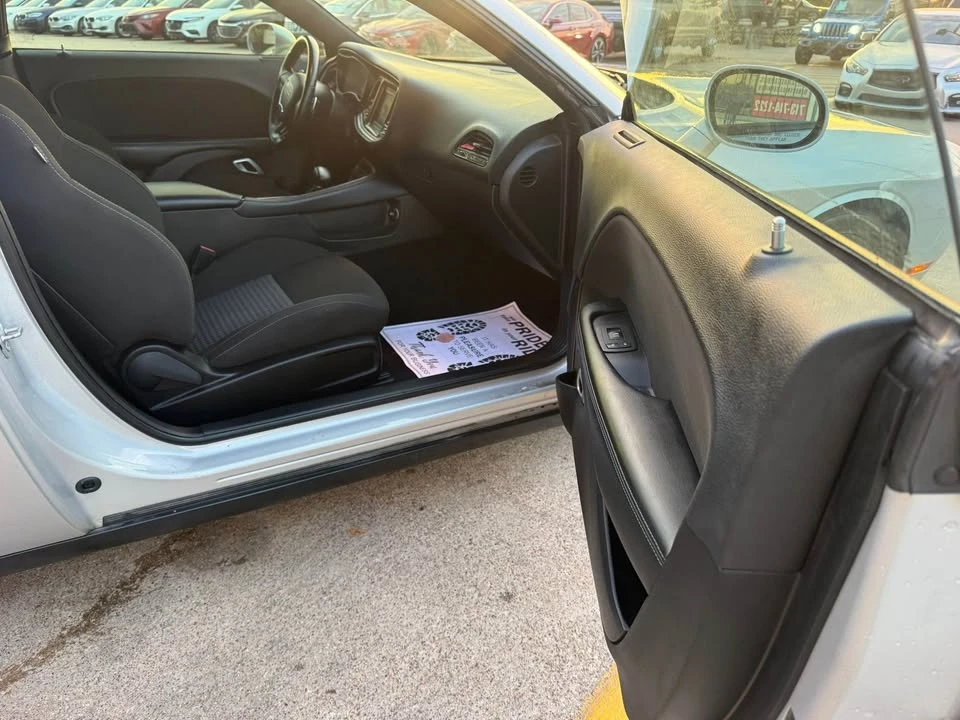 2021 Dodge Challenger 3rd Gen - Image 15 of 20