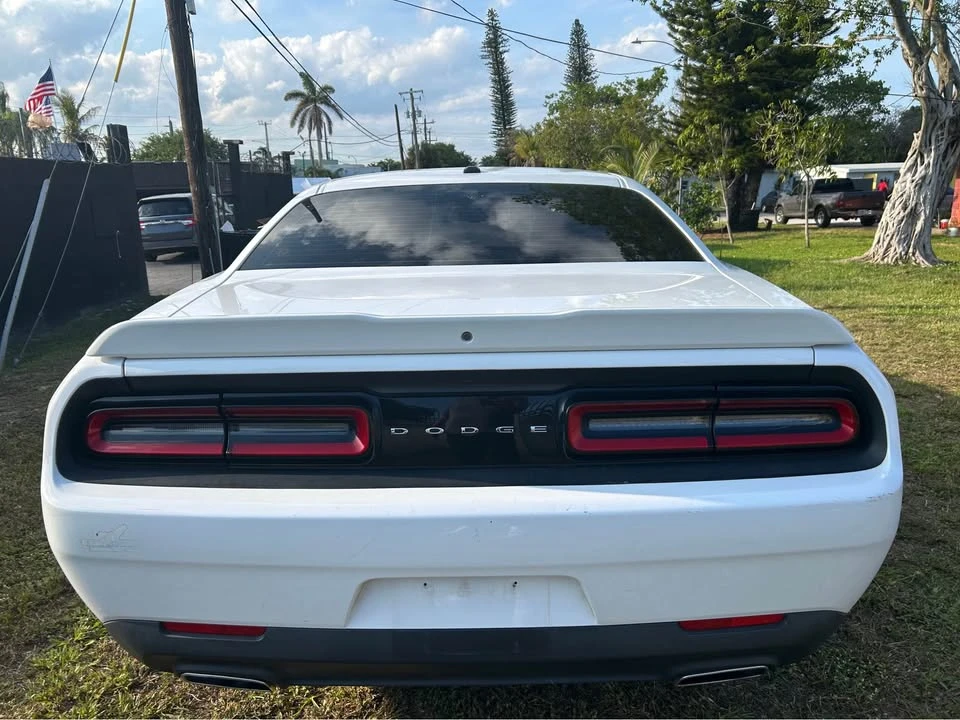 2021 Dodge Challenger 3rd Gen - Image 5 of 10