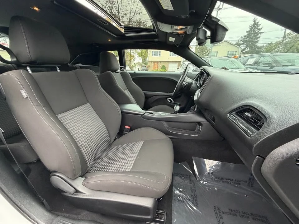 2021 Dodge Challenger 3rd Gen - Image 6 of 14