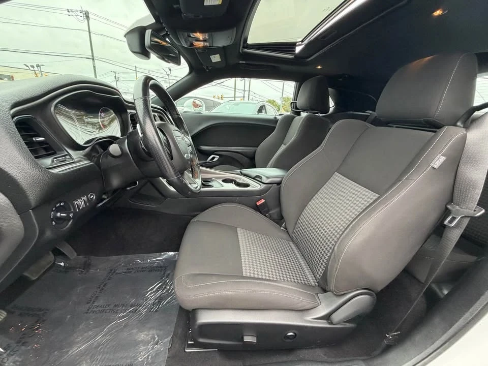 2021 Dodge Challenger 3rd Gen - Image 4 of 14