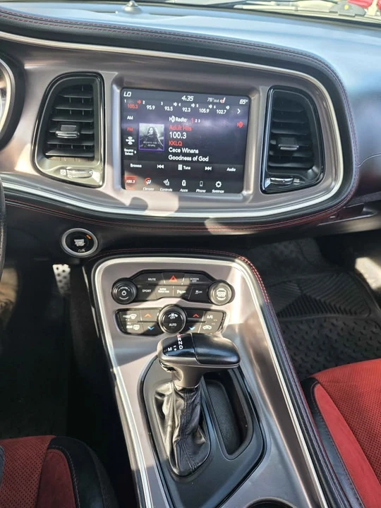 2021 Dodge Challenger 3rd Gen - Image 15 of 19