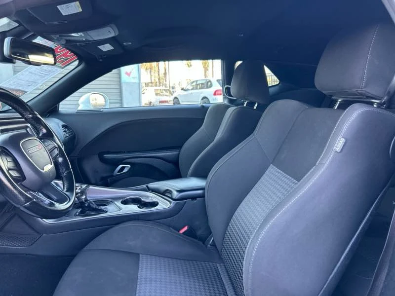 2021 Dodge Challenger 3rd Gen - Image 6 of 10