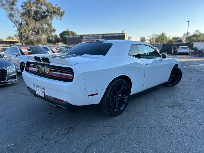 2021 Dodge Challenger 3rd Gen - Image 3 of 10