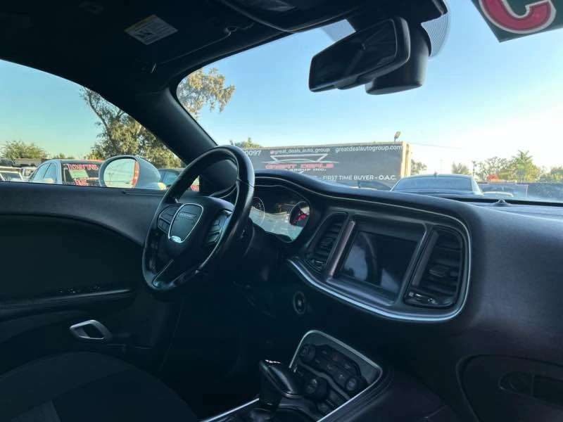2021 Dodge Challenger 3rd Gen - Image 9 of 10